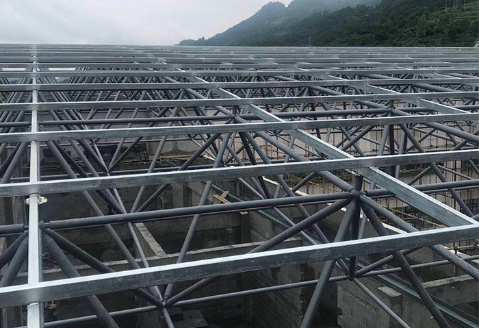梧州仁怀冠英学校艺体楼网架